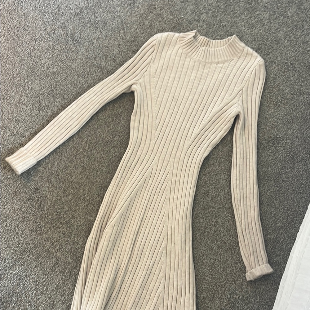 Hollister Cream Ribbed Long Sleeve Form Fitting Dress